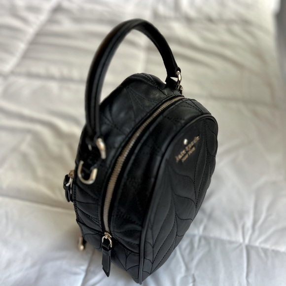 BRIAR LANE QUILTED MINI CONVERTIBLE BACKPACK
Regular price $292.00 - Picture 3 of 6